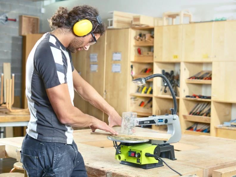 Ryobi 5133002860 RSW1240G Scie à Chantourner 405 Mm 125 Watt 6 Ryobi 5133002860 RSW1240G Scie à Chantourner 405 Mm 125 Watt – Image 4