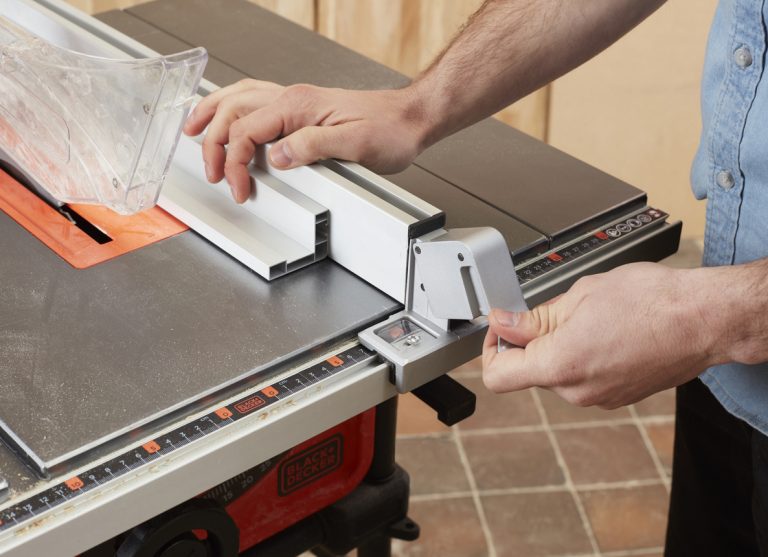 Scie Soldes -Scie Soldes bes720 qs scie sur table 254 mm 1800 watt 1 768x557 1